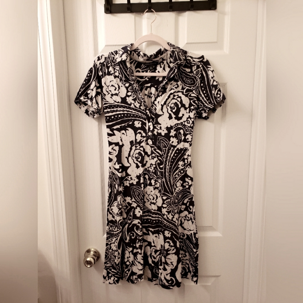 Banana Republic Silk Black & White Floral Dress, Button Front, Short Sleeve